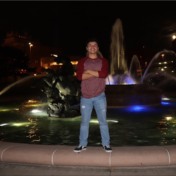 Meet your Posher, Jorge - Picture 1 of 1